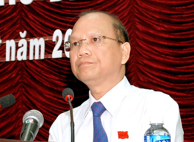 Vụ[-]nhận[-]chìm:[-]Bí[-]thư[-]Bình[-]Thuận[-]mở[-]ra[-]hướng[-]xử[-]lý[-]khác